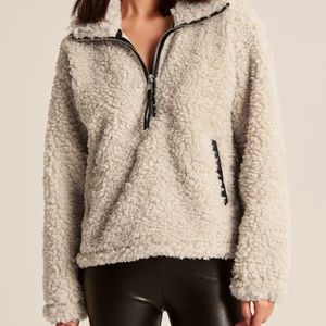 Abercrombie cinched half zip sherpa jacket